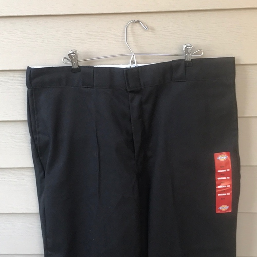 Nice NWT black men’s Dickie’s brand pants. 38x32 - Picture 2 of 6